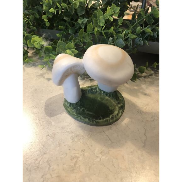 Franklin Mint Woodland Surprise 3X3" Mushroom Mouse House(no Mouse) - Picture 2 of 6